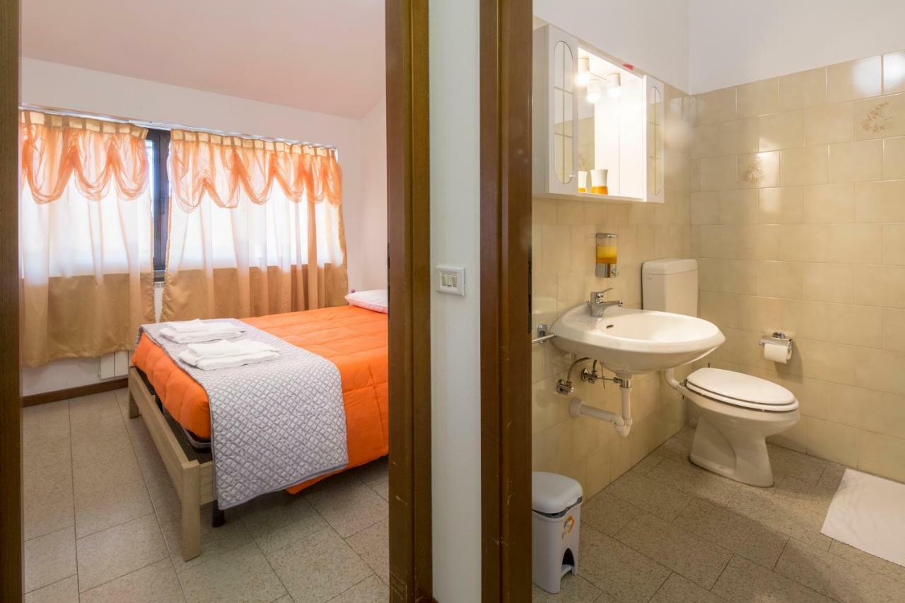 איספרה Cristal Lake Affittacamere מראה חיצוני תמונה